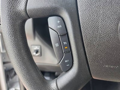 2024 Chevrolet Express Passenger 3500 1LT