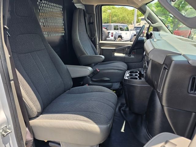 2024 Chevrolet Express Cargo 2500 WT