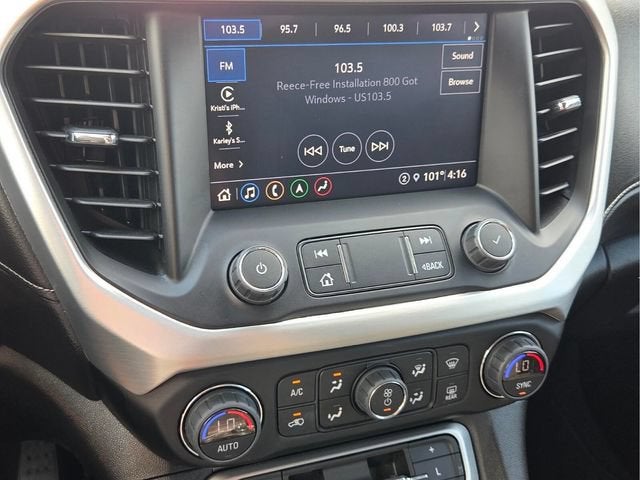 2023 GMC Acadia SLT