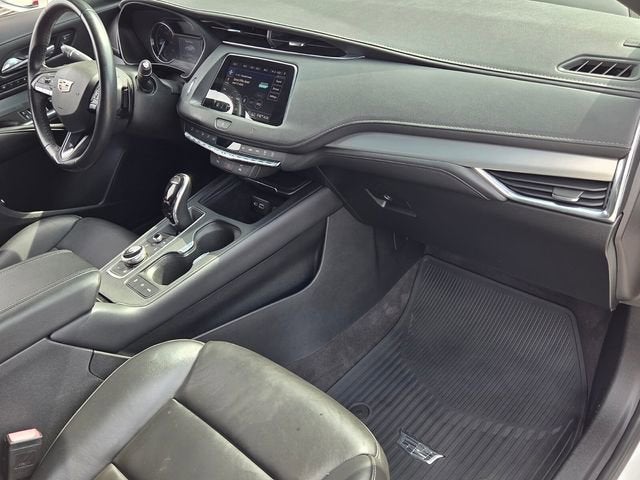 2020 Cadillac XT4 Premium Luxury