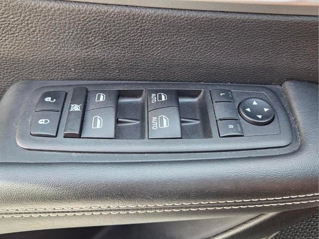 2024 Chrysler Pacifica Hybrid S Appearance Pkg