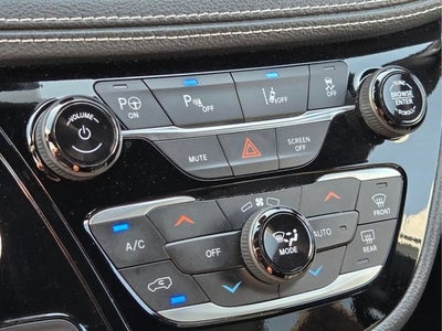 2024 Chrysler Pacifica Hybrid S Appearance Pkg