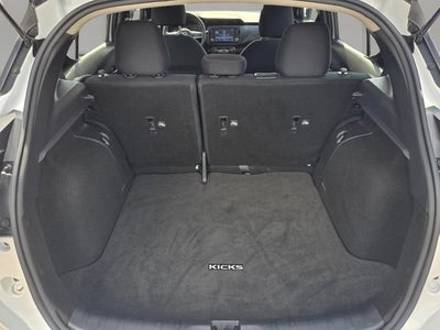 2024 Nissan Kicks SR