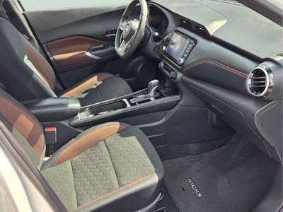 2024 Nissan Kicks SR