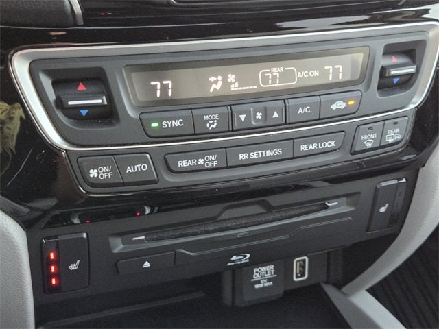 2022 Honda Pilot Touring 7-Passenger