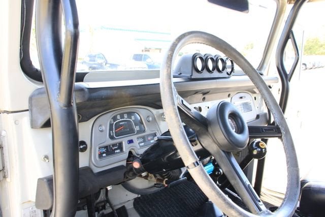 1973 Toyota FJ40 Base