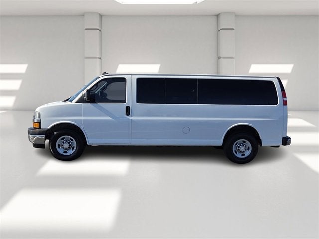 2017 Chevrolet Express Passenger 3500 LT