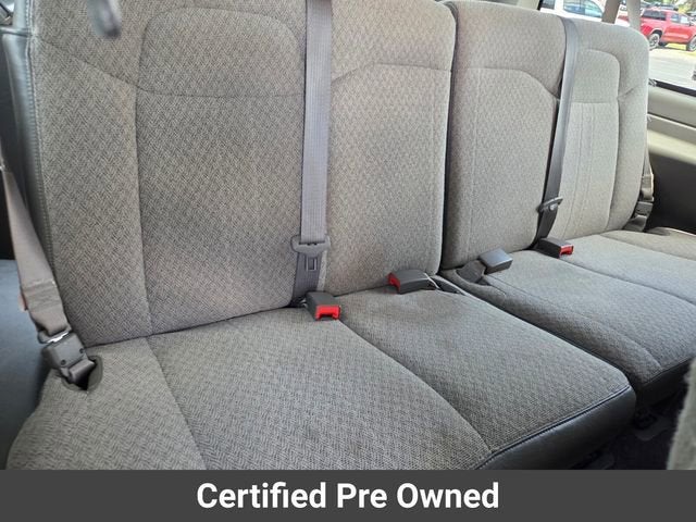 2024 Chevrolet Express Passenger 3500 1LT