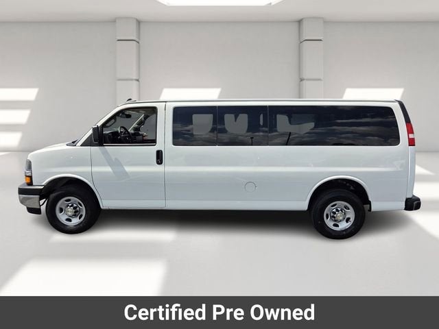 2024 Chevrolet Express Passenger 3500 1LT