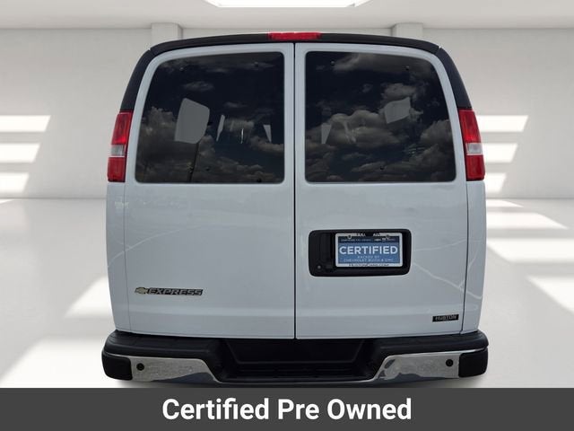2024 Chevrolet Express Passenger 3500 1LT