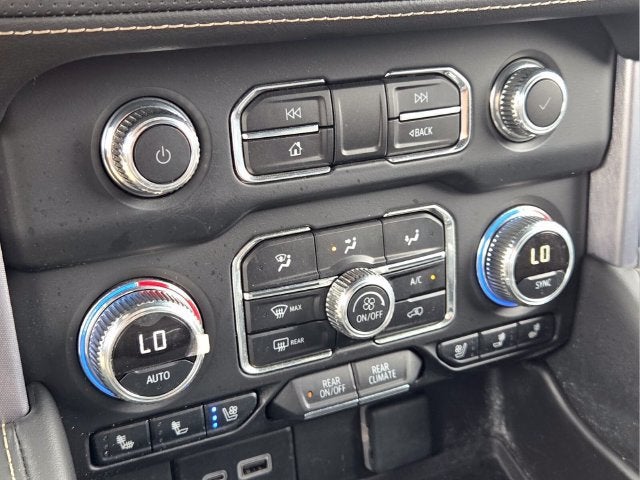 2024 GMC Yukon XL SLT