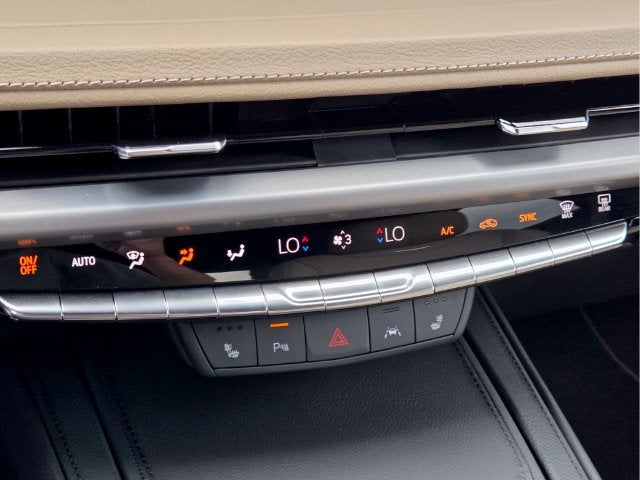 2025 Cadillac XT4 Premium Luxury
