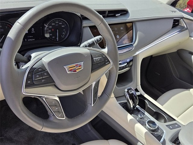 2023 Cadillac XT5 Premium Luxury