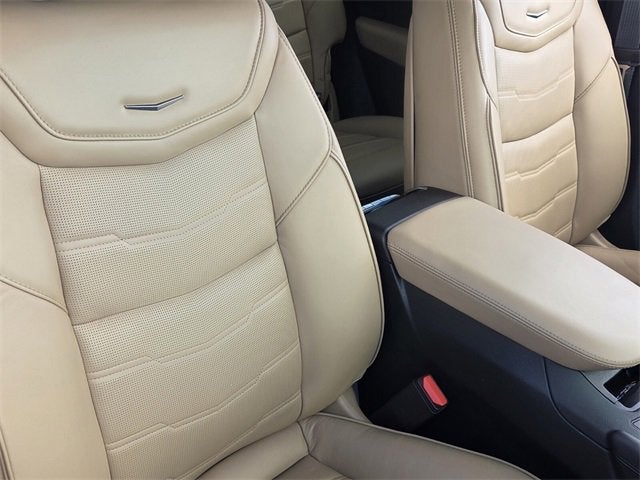 2025 Cadillac XT6 Sport