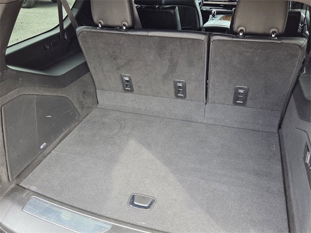 2023 Cadillac Escalade ESV Luxury