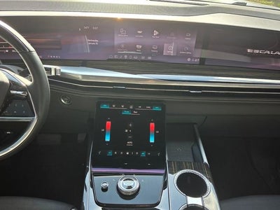2025 Cadillac Escalade Premium Luxury