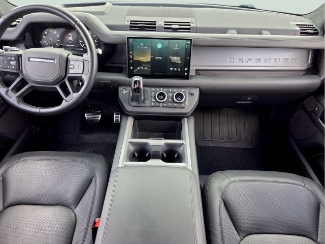 2025 Land Rover Defender V8