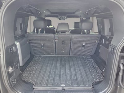 2025 Land Rover Defender V8