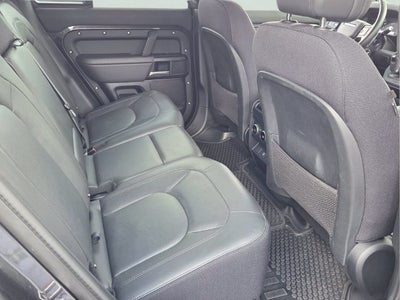 2025 Land Rover Defender V8