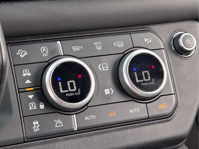 2025 Land Rover Defender V8