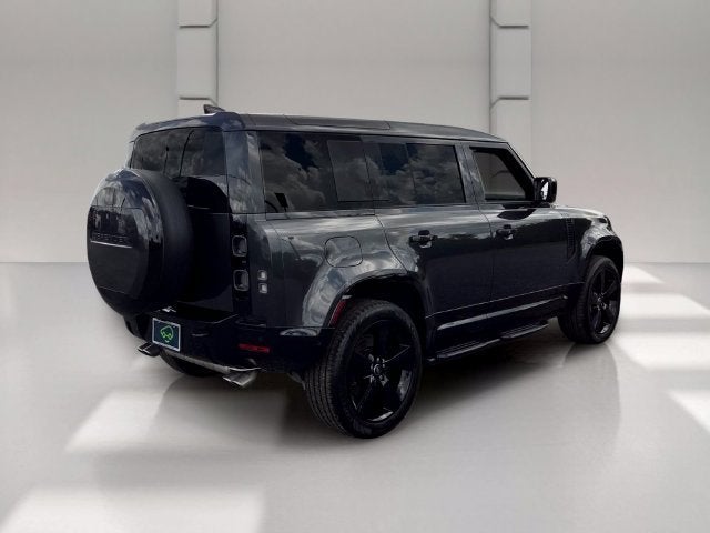 2025 Land Rover Defender V8