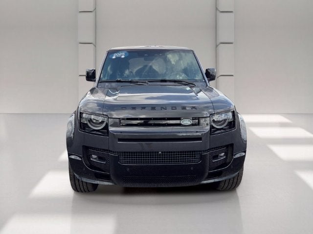 2025 Land Rover Defender V8