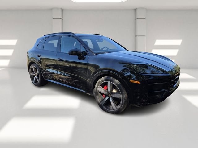 2025 Porsche Cayenne GTS