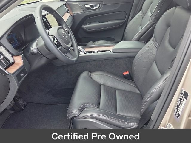 2024 Volvo XC60 Ultimate Dark Theme