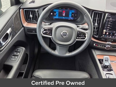 2024 Volvo XC60 Ultimate Dark Theme
