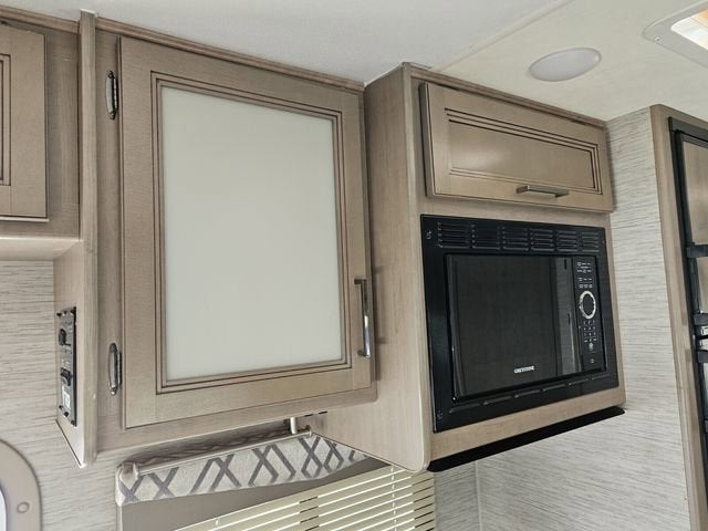 2021 Ford E-Series Cutaway Base - Photo 27