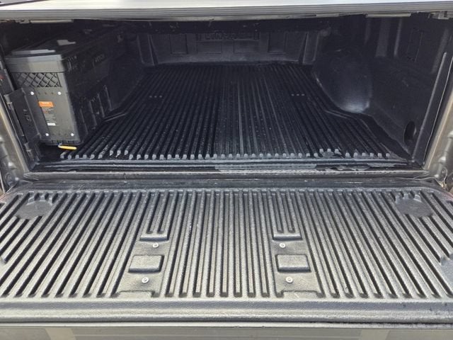 2023 Ford F-150 XLT - Photo 16