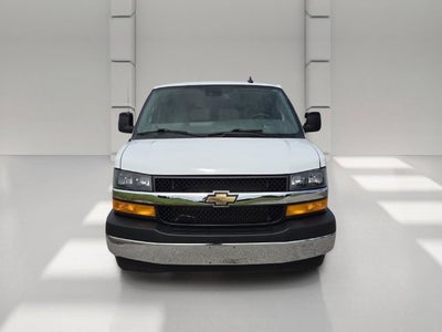 2025 Chevrolet Express Passenger 1LT