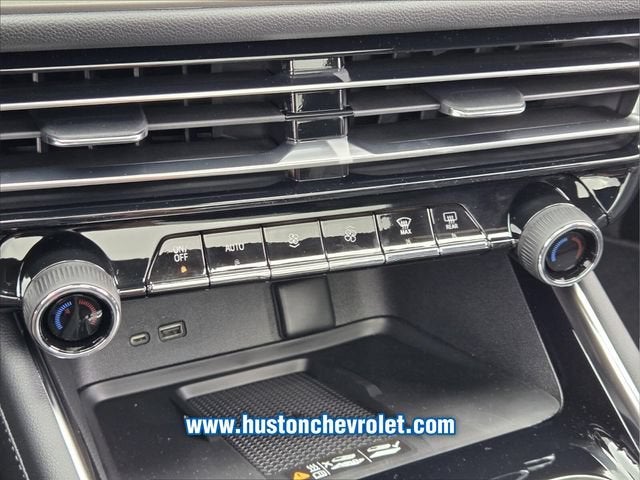2027 Chevrolet Traverse LT - Photo 28