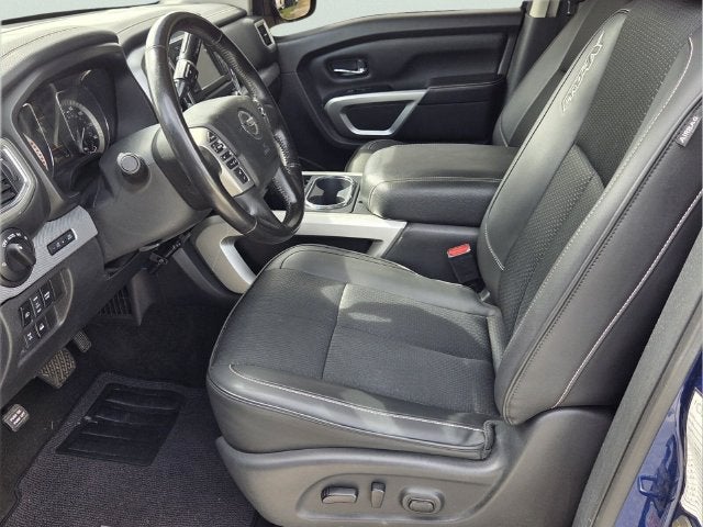 2019 Nissan Titan PRO-4X - Photo 11