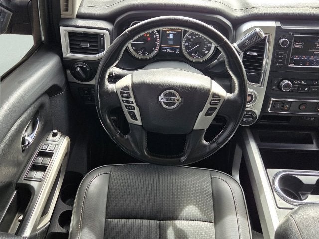 2019 Nissan Titan PRO-4X - Photo 15