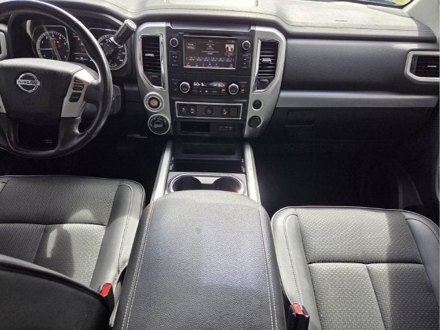 2019 Nissan Titan PRO-4X - Photo 16