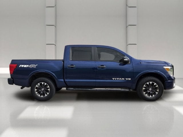 2019 Nissan Titan PRO-4X - Photo 6