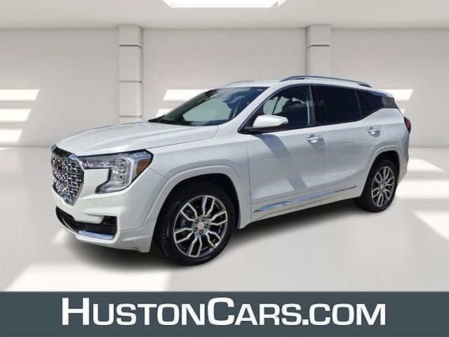 2023 GMC Terrain Denali AWD's photo