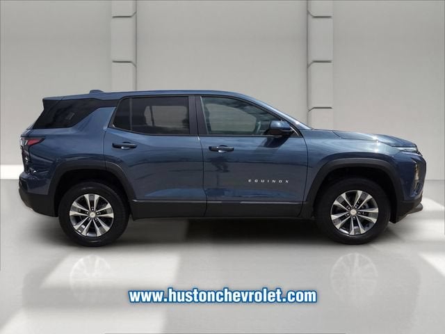 2027 Chevrolet Equinox LT - Photo 6