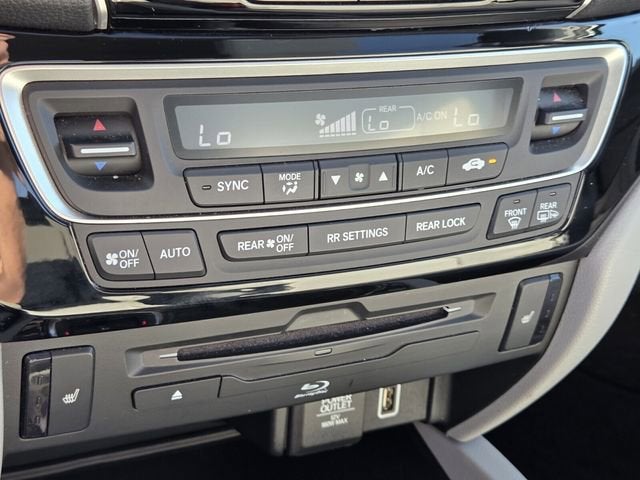 2019 Honda Pilot Touring 8-Passenger