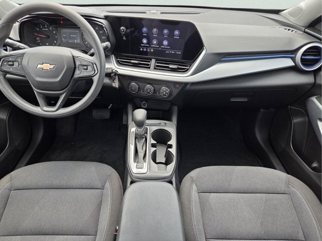 2024 Chevrolet Trax LS - Photo 14