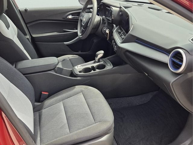 2024 Chevrolet Trax LS - Photo 17