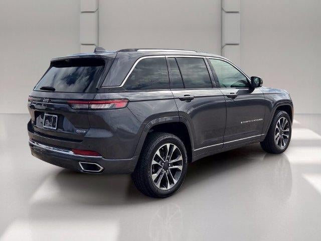 2022 Jeep Grand Cherokee Overland 4x2