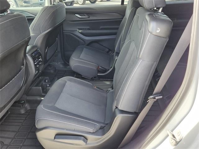 2024 Jeep Grand Cherokee L Laredo 4x4