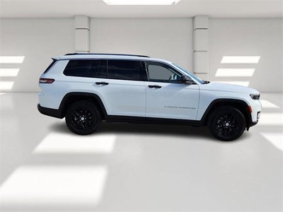 2024 Jeep Grand Cherokee L Laredo 4x4