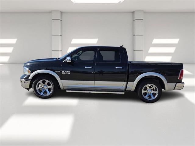 2017 RAM 1500 Laramie 4x2 Crew Cab 5'7" Box