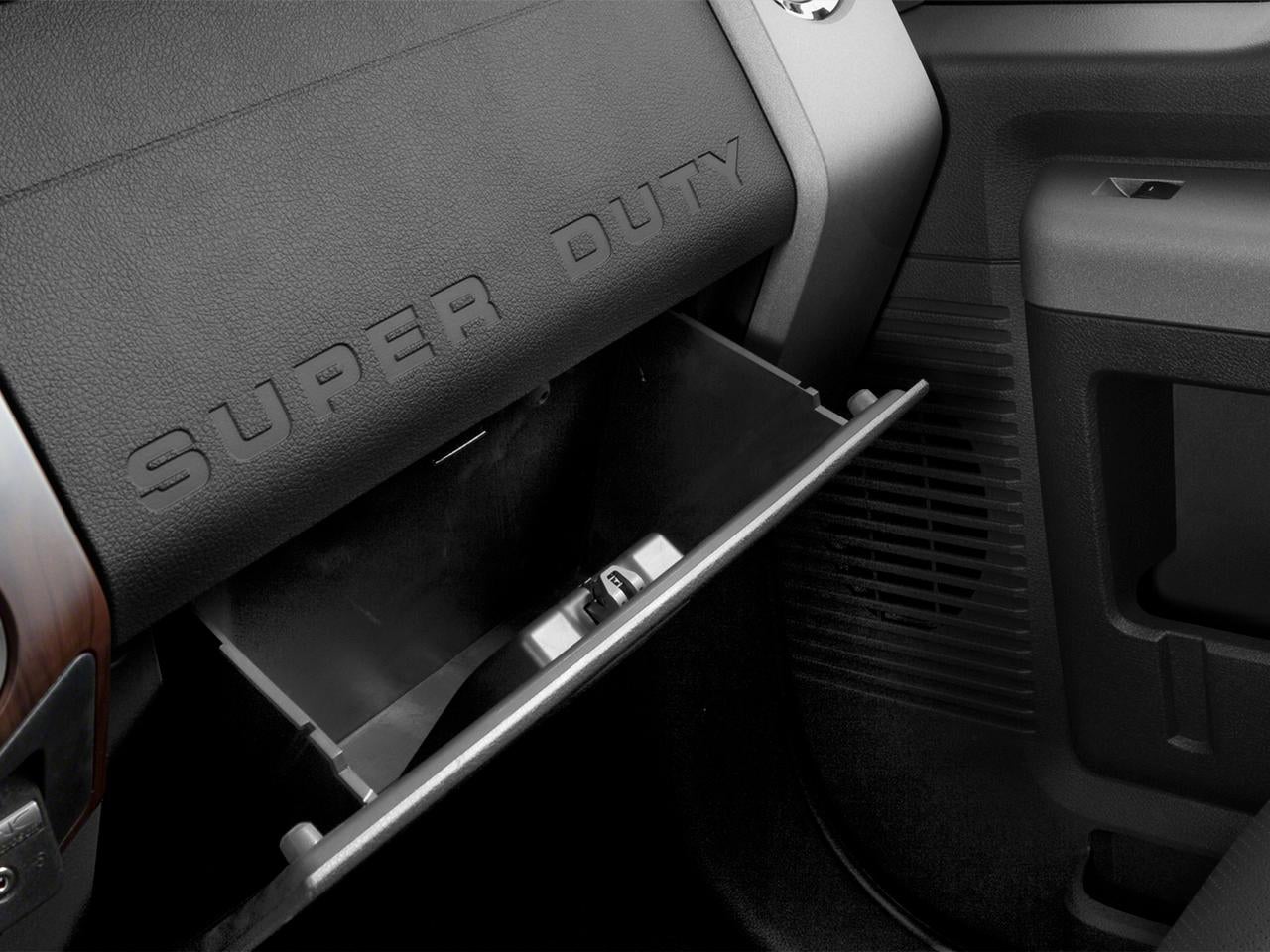 2016 Ford Super Duty F-250 SRW 4WD Crew Cab 6-3/4 Ft Box XL