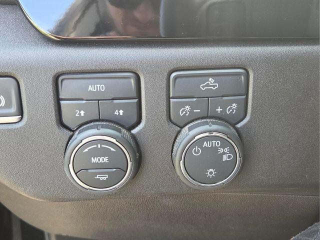 2025 Chevrolet Silverado 1500 Crew Cab Short Box 4-Wheel Drive LT 1LT