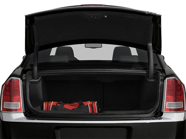 2014 Chrysler 300 4dr Sdn RWD