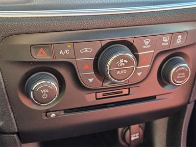 2014 Dodge Charger 4dr Sdn SXT Plus RWD